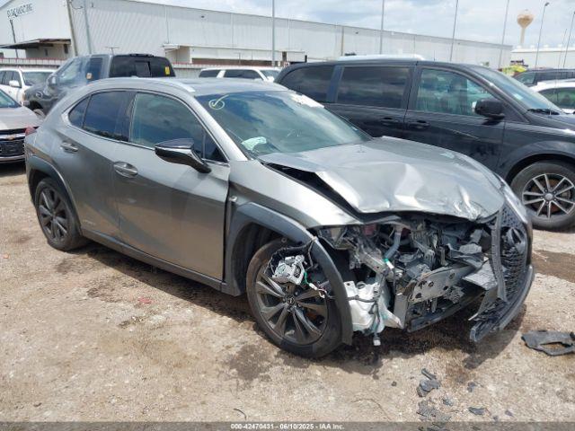  Salvage Lexus Ux