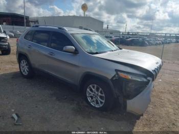  Salvage Jeep Cherokee