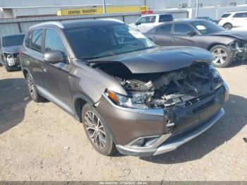  Salvage Mitsubishi Outlander
