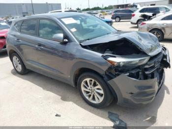  Salvage Hyundai TUCSON