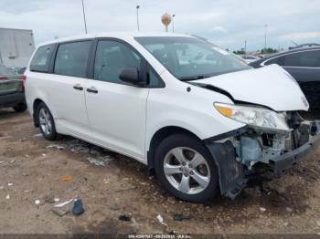  Salvage Toyota Sienna