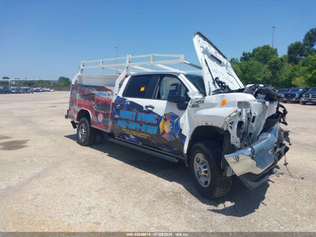  Salvage Chevrolet Silverado 2500