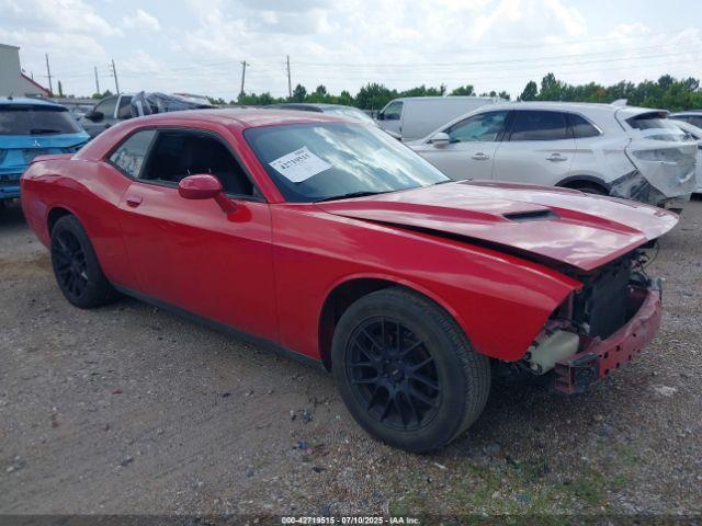  Salvage Dodge Challenger