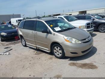  Salvage Toyota Sienna