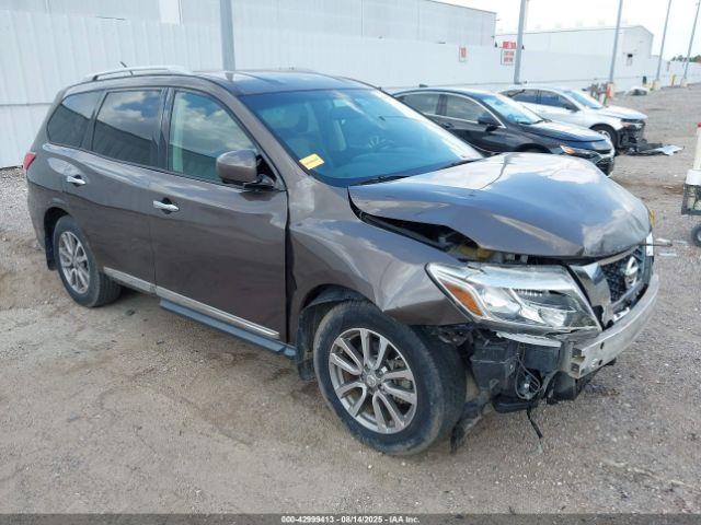  Salvage Nissan Pathfinder