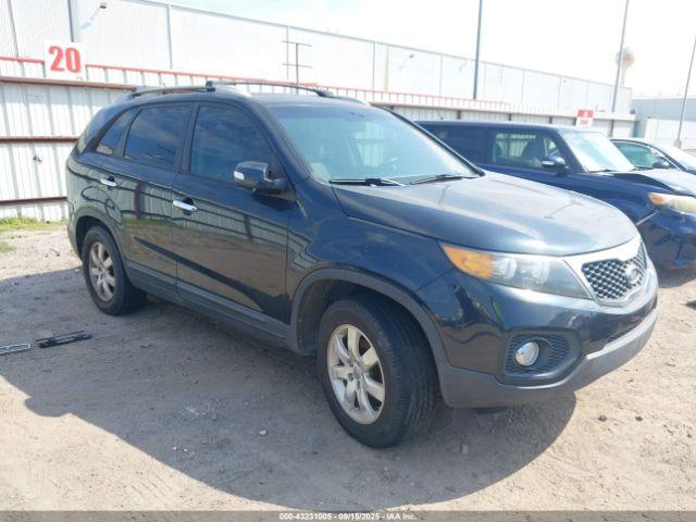  Salvage Kia Sorento
