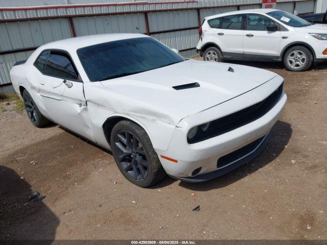  Salvage Dodge Challenger