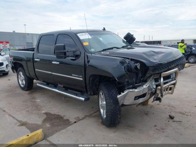  Salvage Chevrolet Silverado 2500
