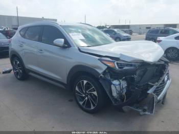  Salvage Hyundai TUCSON