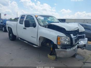 Salvage Chevrolet Silverado 2500