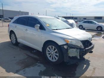  Salvage Toyota Venza