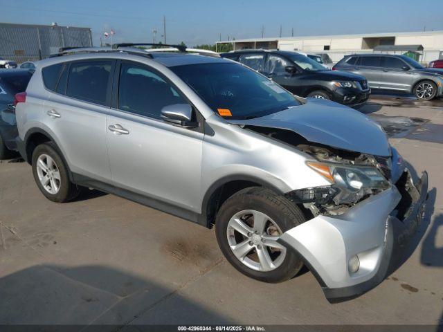  Salvage Toyota RAV4