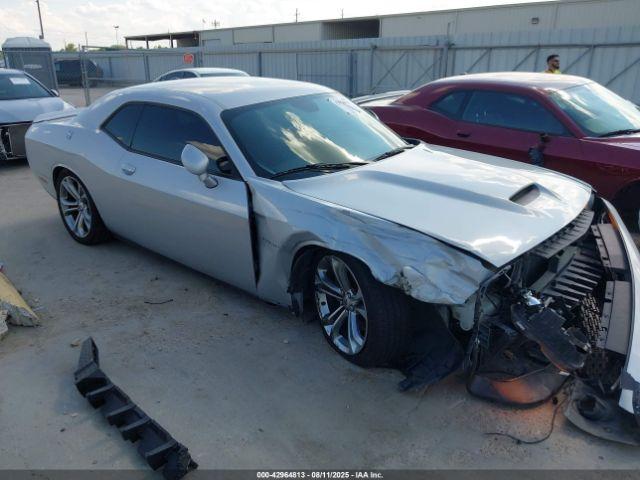  Salvage Dodge Challenger