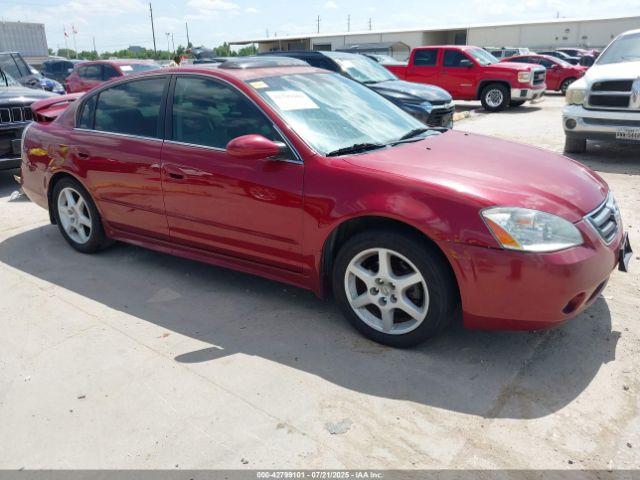  Salvage Nissan Altima