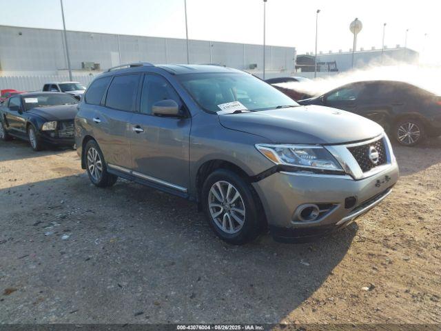  Salvage Nissan Pathfinder
