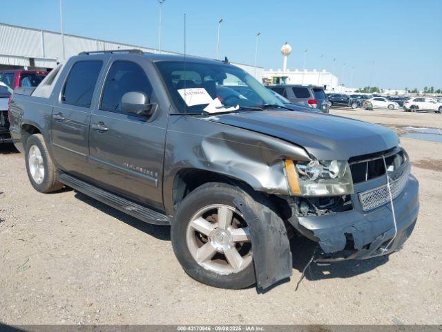  Salvage Chevrolet Avalanche 1500