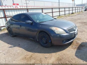  Salvage Nissan Altima
