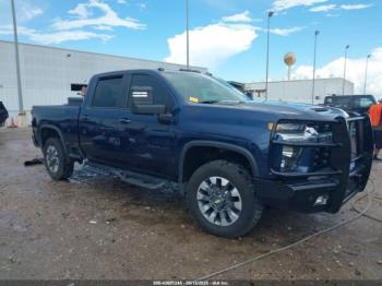  Salvage Chevrolet Silverado 2500
