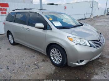  Salvage Toyota Sienna