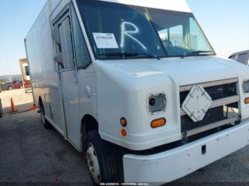  Salvage Freightliner Chassis