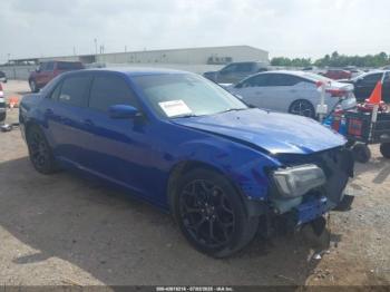  Salvage Chrysler 300