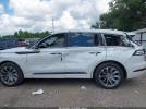 Lincoln Aviator Grand Touring Image 5