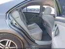 Toyota Camry Le Image 9