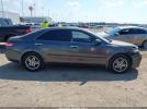 Toyota Camry Le Image 7