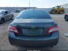 Toyota Camry Le Image 13