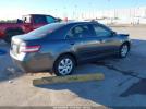 Toyota Camry Le Image 11