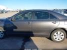 Toyota Camry Le Image 5