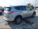 Toyota RAV4 Le Image 9