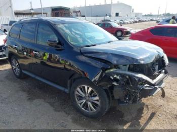  Salvage Nissan Pathfinder