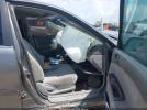 Toyota Camry Le Image 5