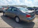 Toyota Camry Le Image 6