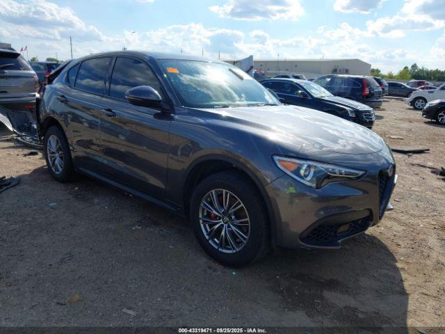  Salvage Alfa Romeo Stelvio