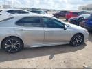 Toyota Camry Se Image 12
