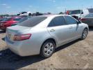 Toyota Camry Le Image 5