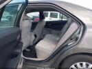 Toyota Camry Le Image 9