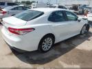 Toyota Camry Le Image 10