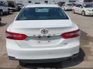Toyota Camry Le Image 18