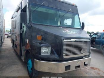  Salvage Freightliner Chassis