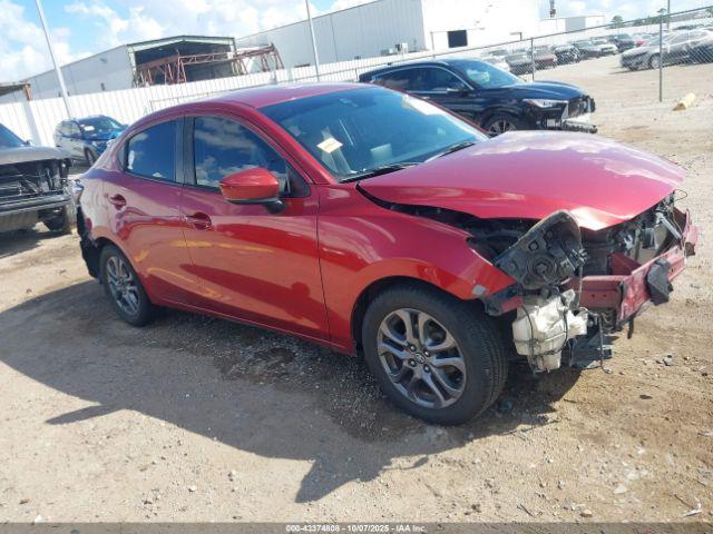  Salvage Toyota Yaris