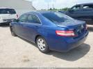 Toyota Camry Le Image 4