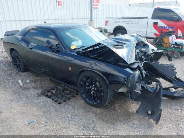  Salvage Dodge Challenger