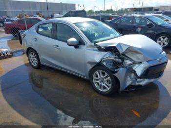  Salvage Toyota Yaris