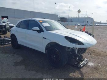  Salvage Porsche Macan