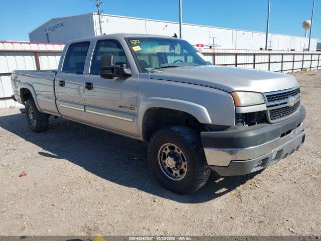  Salvage Chevrolet Silverado 2500