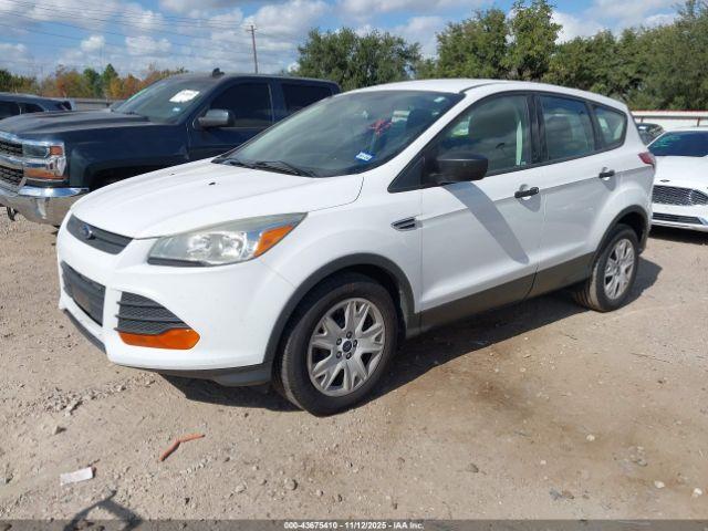 Ford Escape S Image 3