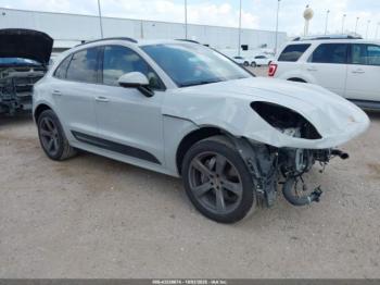  Salvage Porsche Macan
